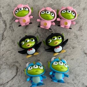 Alien Toy Figures Set